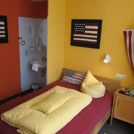 豪斯艾姆库公寓酒店 Schömberg