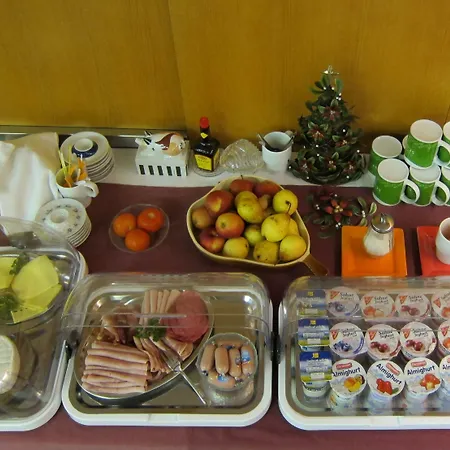 酒店 豪斯艾姆库公寓酒店 Schömberg