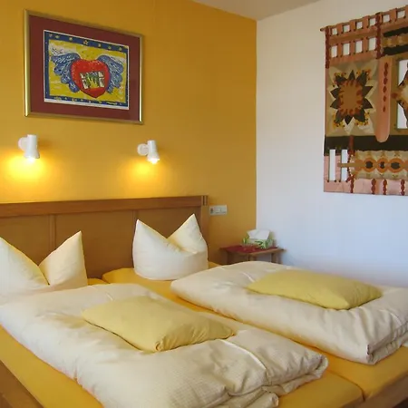 豪斯艾姆库公寓酒店 酒店 Schömberg