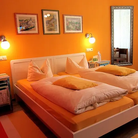 Otel Haus Am Kurpark 2*